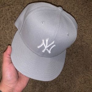 Hat Club NY YANKEES Fitted Hat. BRAND NEW